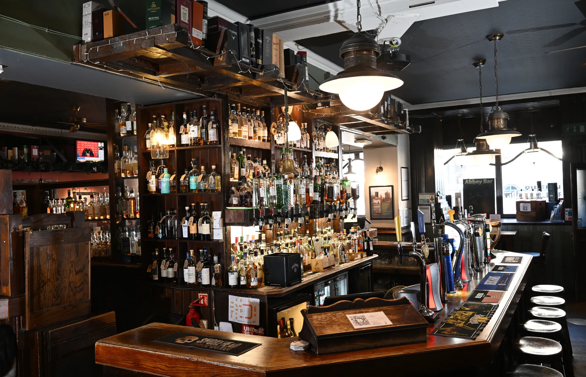 Bar counter lighting